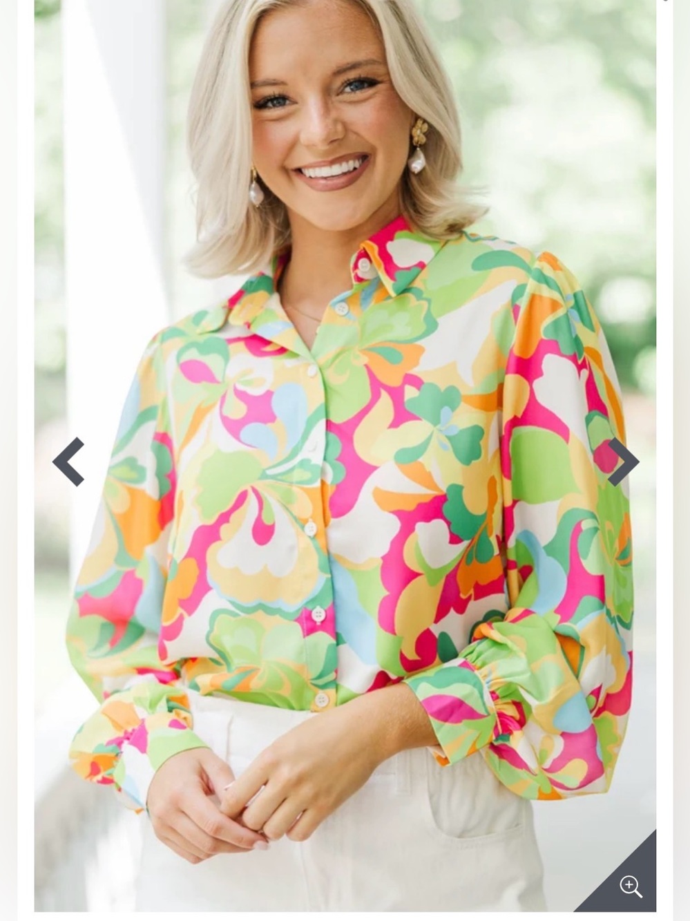 Shop the Mint Flying Tomato Women’s Multi-Color Floral Button-Up Blouse small
